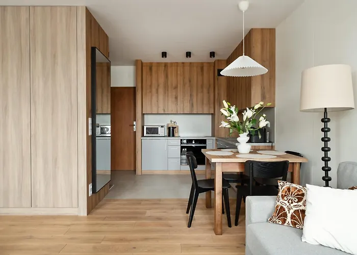 Stylish In With Balcony By Renters Apartmán Ozarów Mazowiecki